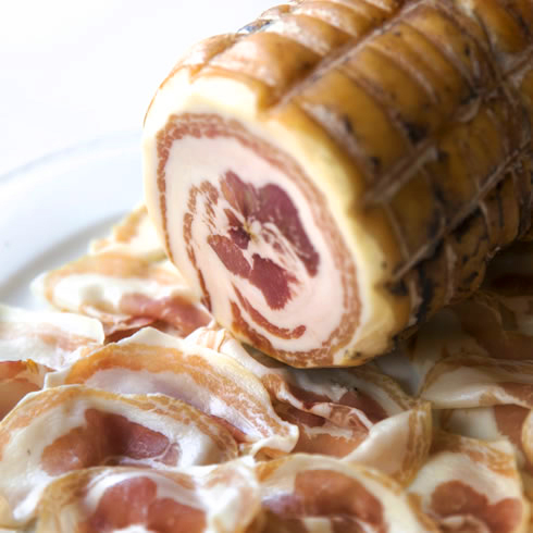 Pancetta Arrotolata aus Parma - 18 Mon. im Naturkeller gereift