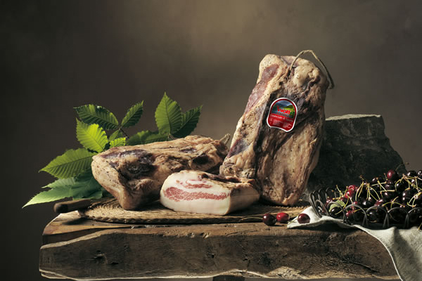 Premium Guanciale di Sauris, Schweinebacke leicht gräuchert und luftgetrocknet