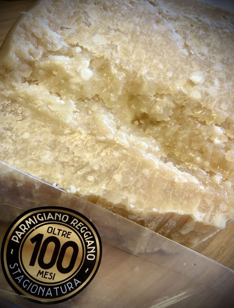 100 Monate Parmigiano Reggiano DOP Superiore "2121" - Parmesan