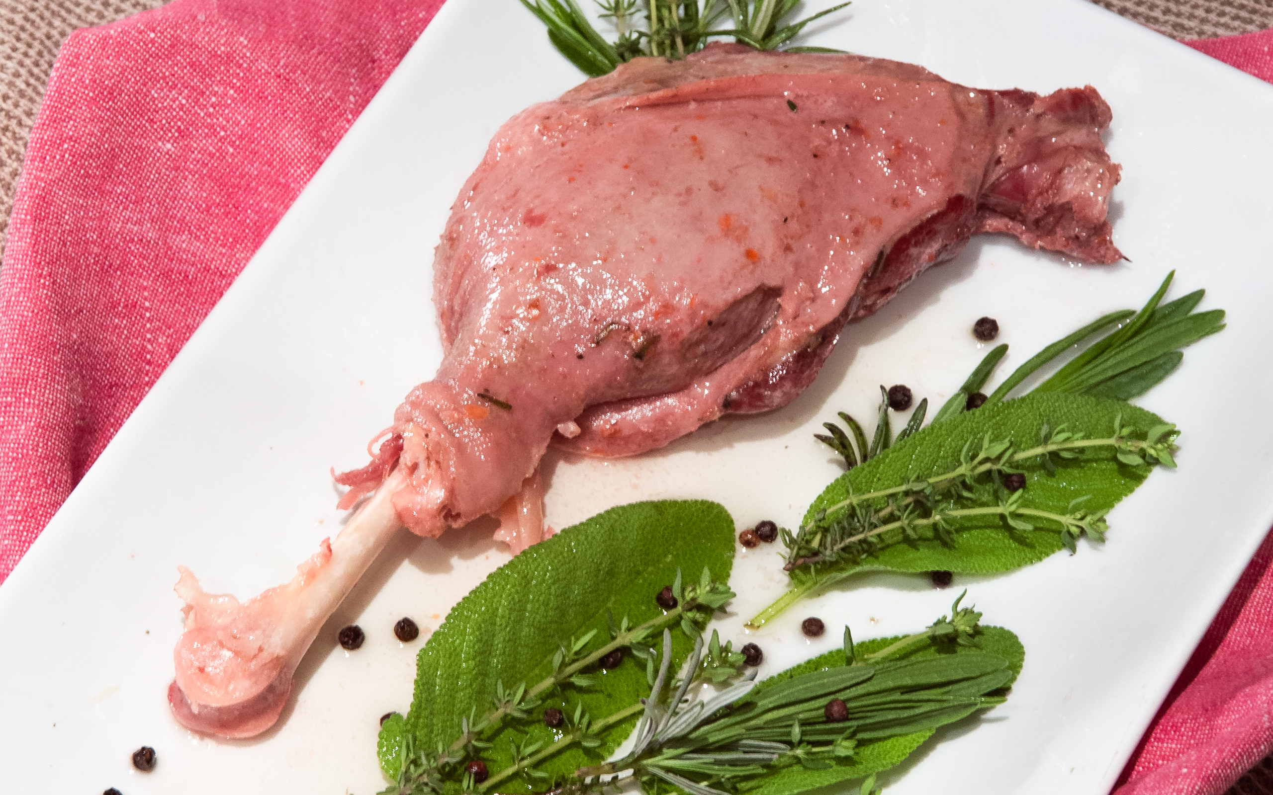 Gekochte Gänsekeule