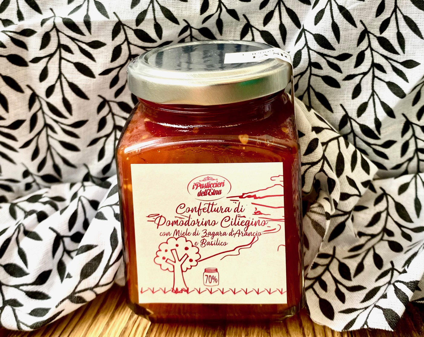 Pachino Kirschtomaten-Orangenhonig-Basilikum Konfitüre extra aus Sizilien 70% Fruchtanteil