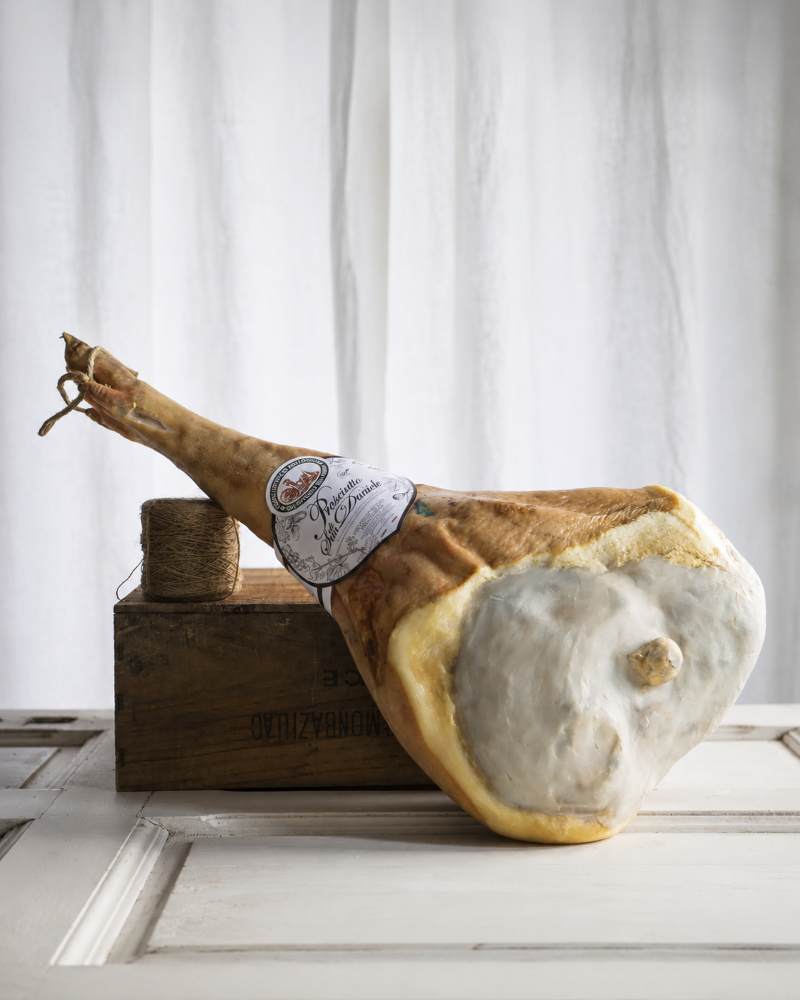 Ganze Prosciutto Keule di San Daniele DOP