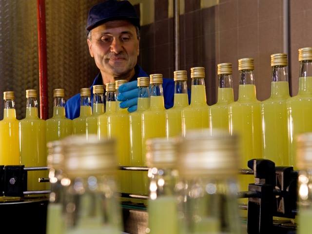 Limoncello IGP Zitronenlikör - L'oro di Sorrento 70cl
