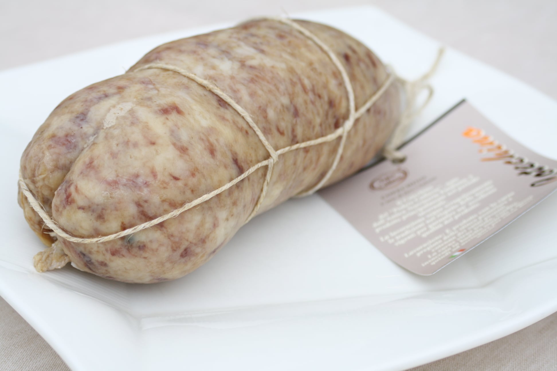 600gr Handwerkliche Cotechino aus Parma ohne Konservierunsstoffe fertig gekocht