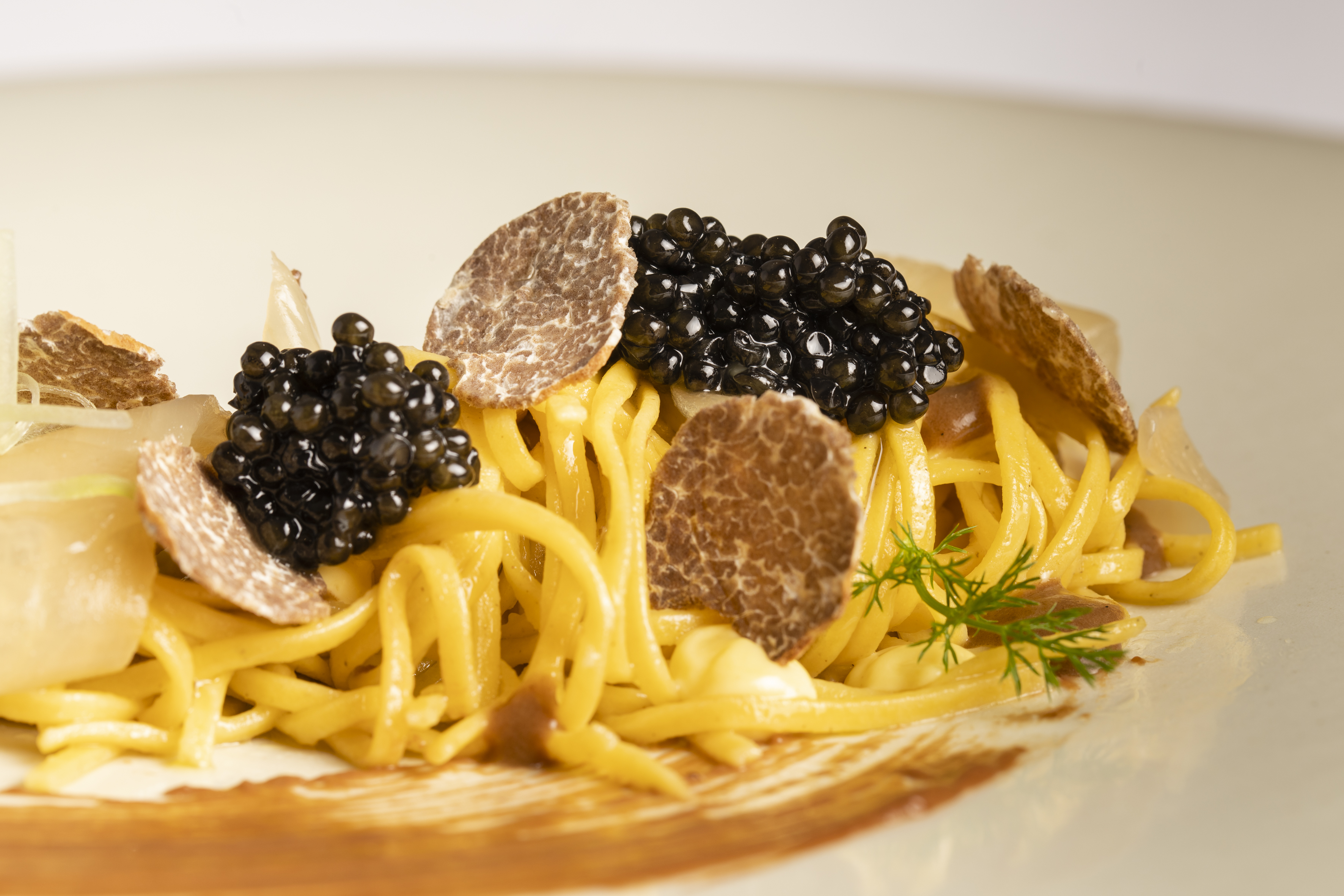 caviar_g-91NQQh9if6Zm8Xd Beluga Osietra Siberian Kaviar Geschenkset mit Champagner "Golden Box"
