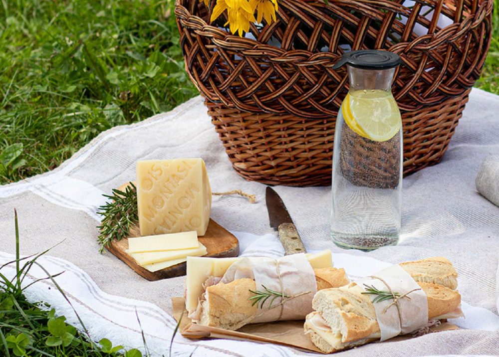350gr Montasio DOP Stagionato 24  Monate Reifung Bergkäse aus dem Carnia Tal